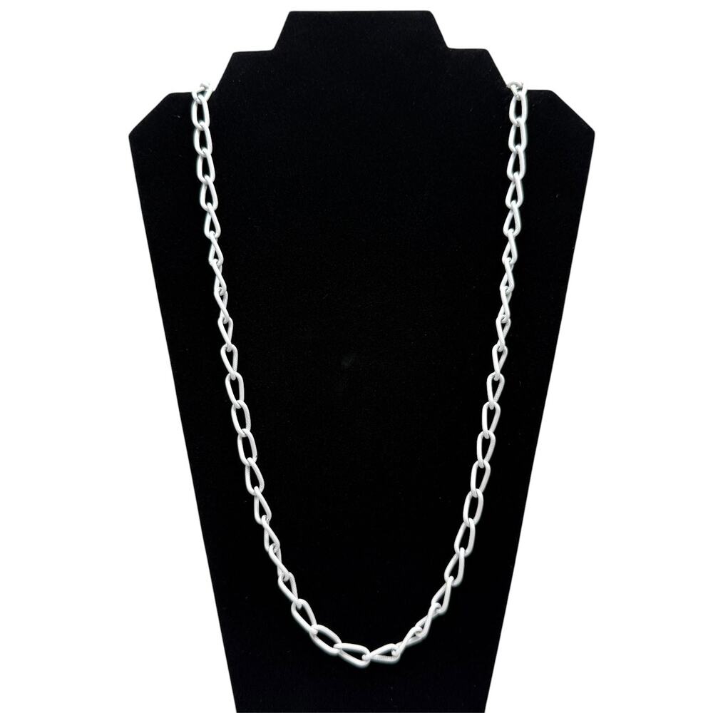 VTG Roget TM White Enamel Oval Link Chain Necklace Gold Tone Clasp Fashion 36"